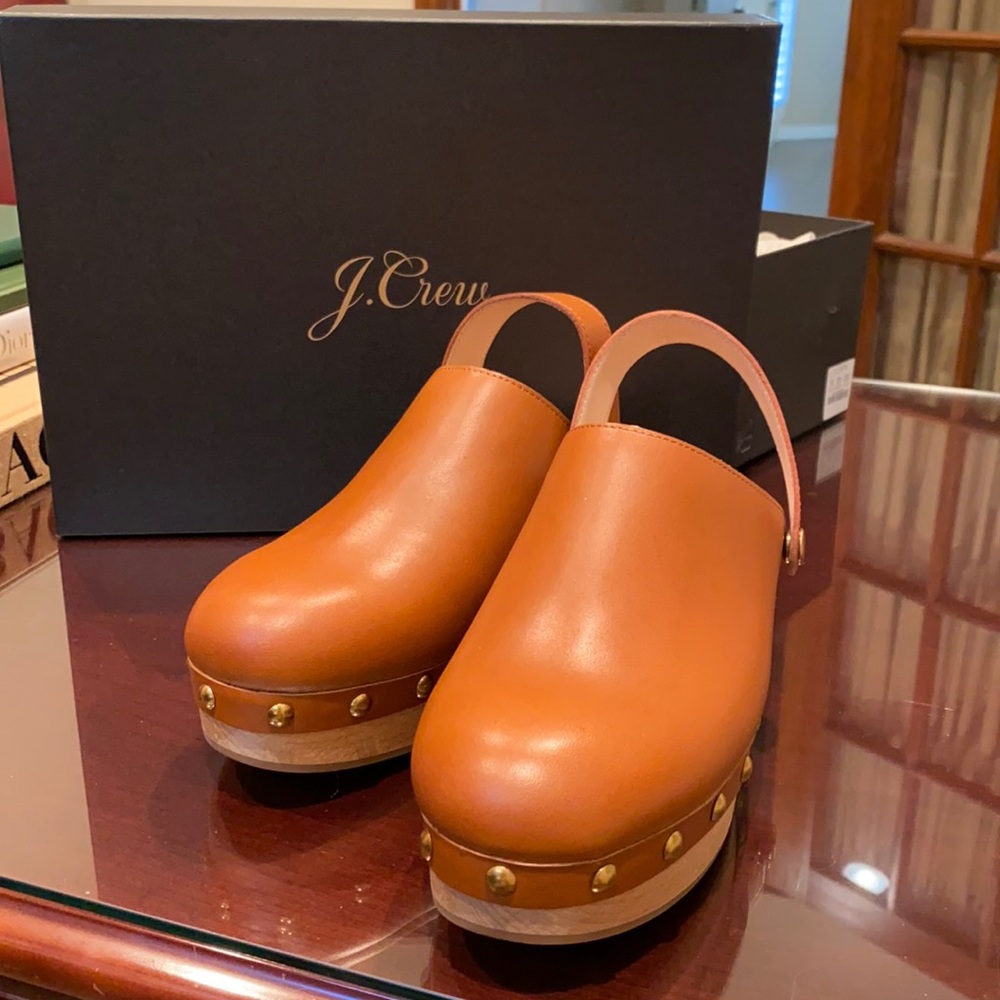 JCrew Convertible Leather Clogs in Rich Oak